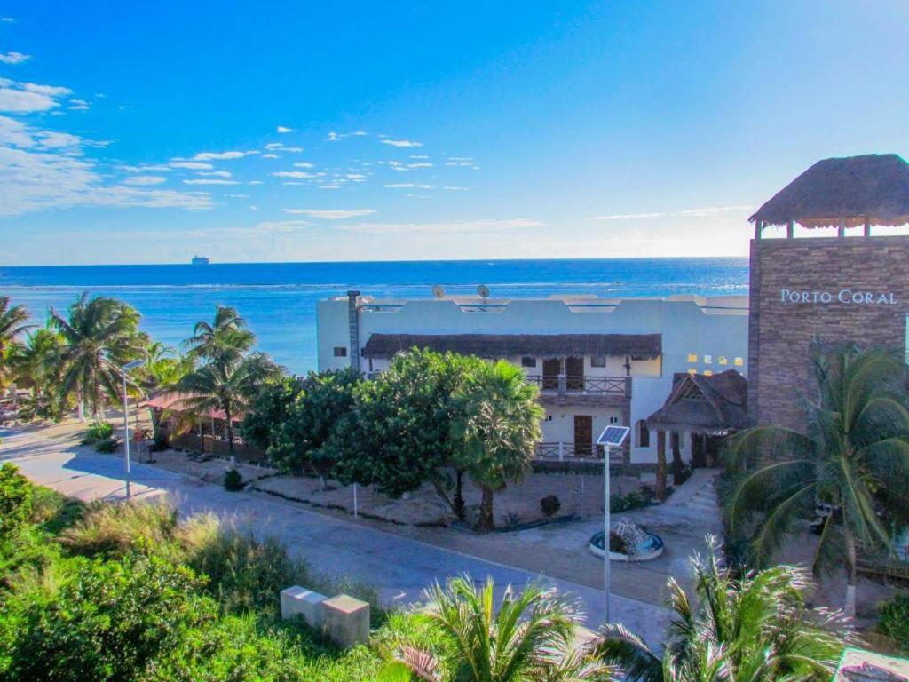 Porto Coral Hotel & Suites 切图马尔 外观 照片