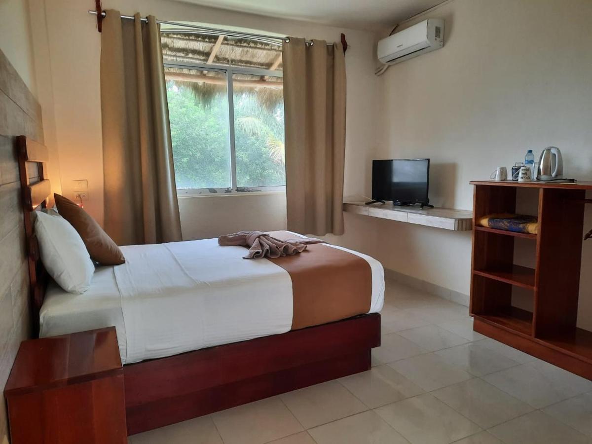 Porto Coral Hotel & Suites 切图马尔 外观 照片