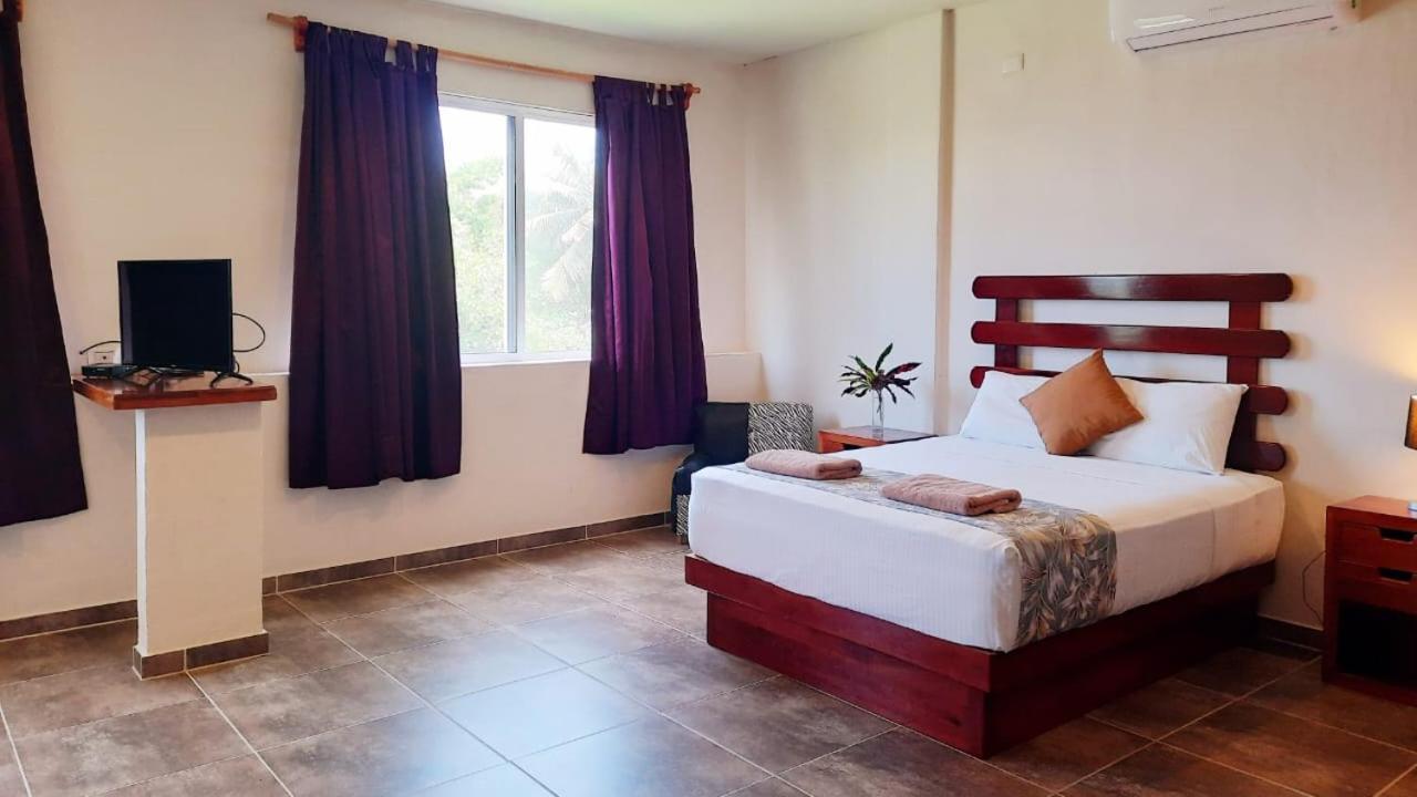 Porto Coral Hotel & Suites 切图马尔 外观 照片